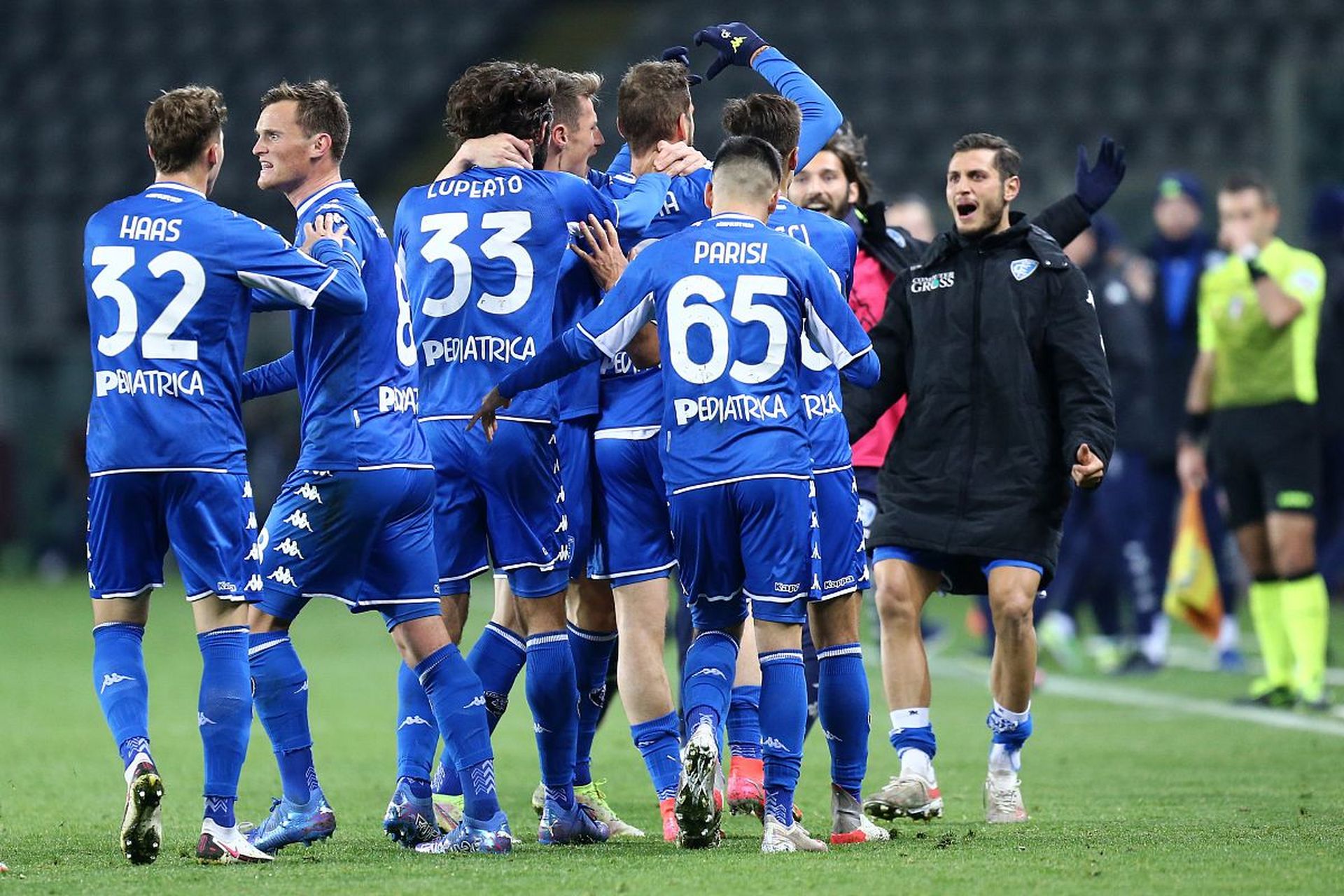 草坪施工的 草坪施工的